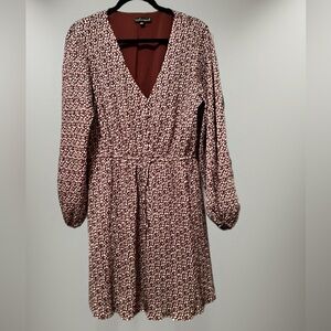 NWOT Wishlist Apparel Long Sleeve V-Neck Dress in Brown and White Size ML